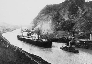 PRIMER VIAJE A TRAVÉS DEL CANAL DE PANAMÁ EL 15 DE AGOSTO DE 1914