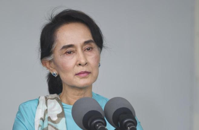 AUNG SAN SUU KYI